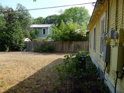 1009 Eason back yard view toward south